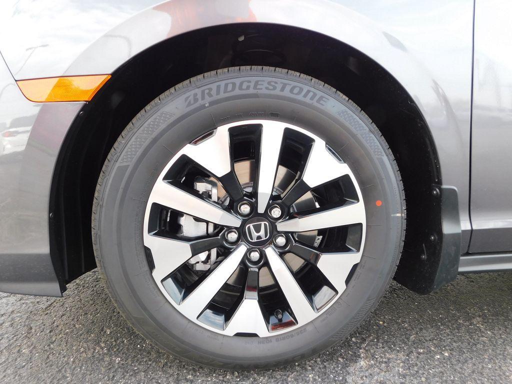 new 2026 Honda Odyssey car, priced at $43,356
