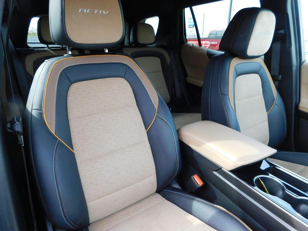 used 2025 Chevrolet Equinox car, priced at $30,495