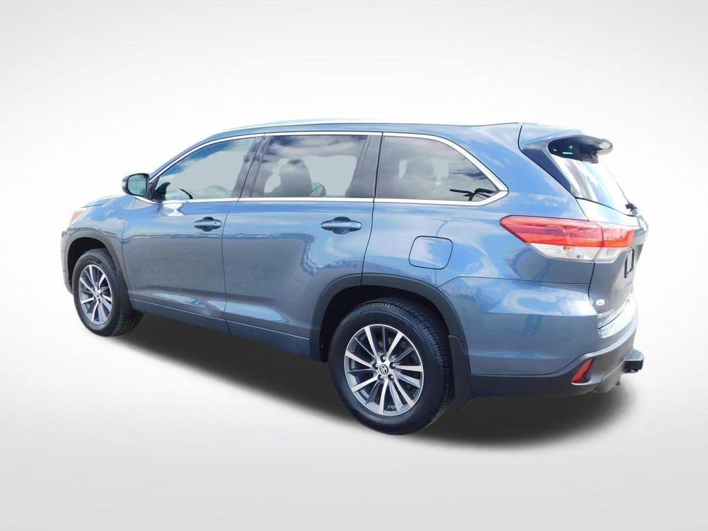 used 2017 Toyota Highlander car, priced at $16,990