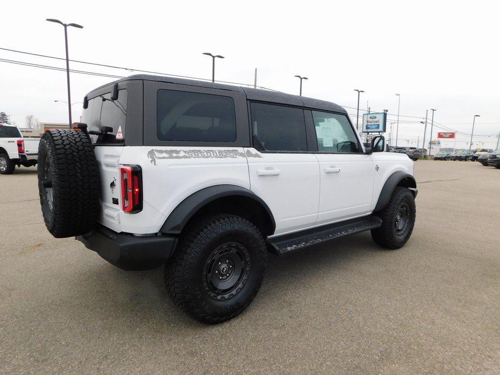 new 2025 Ford Bronco car, priced at $50,258