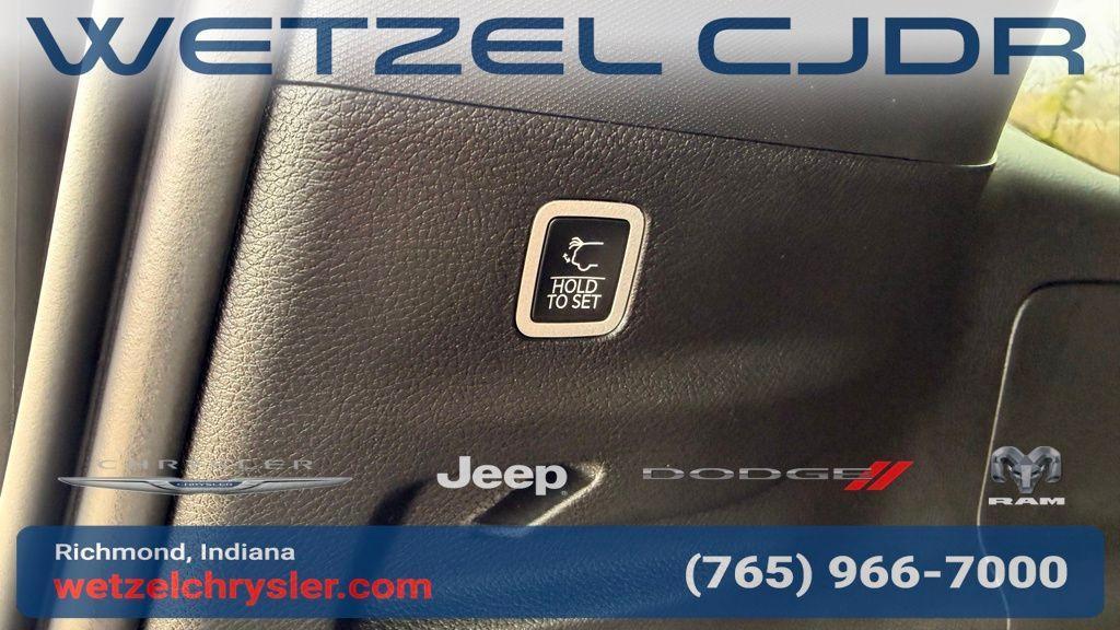 new 2026 Jeep Grand Wagoneer L car, priced at $75,789