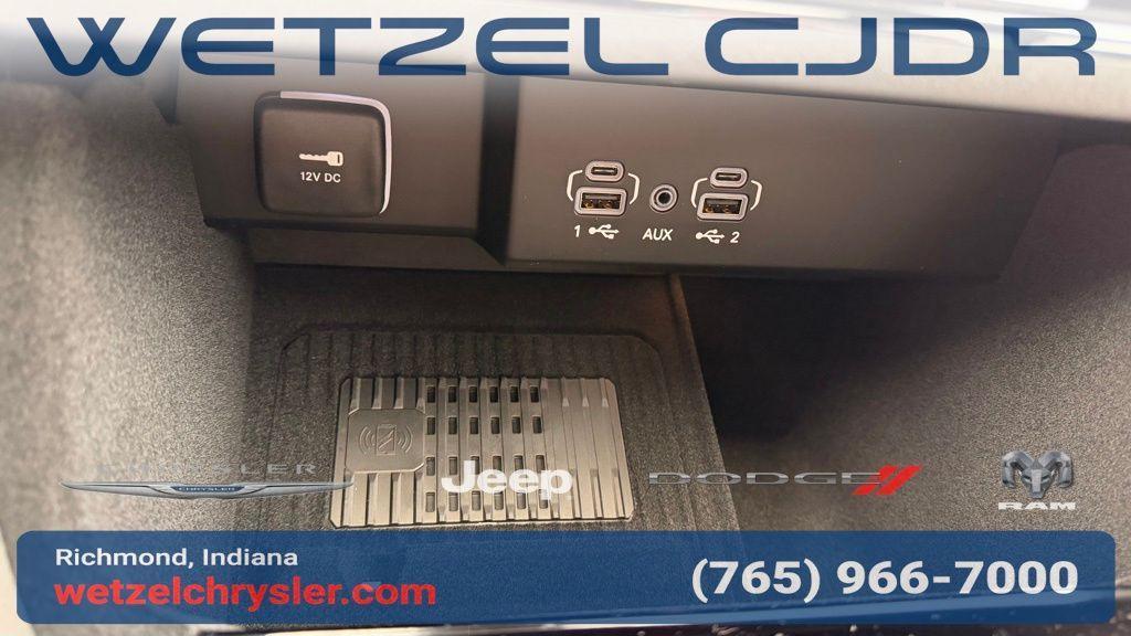 new 2026 Jeep Grand Wagoneer L car, priced at $75,789