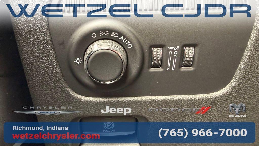 new 2026 Jeep Grand Wagoneer L car, priced at $75,789