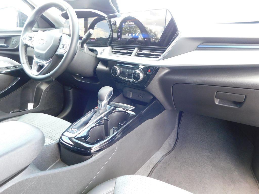 used 2025 Chevrolet Trax car, priced at $21,990