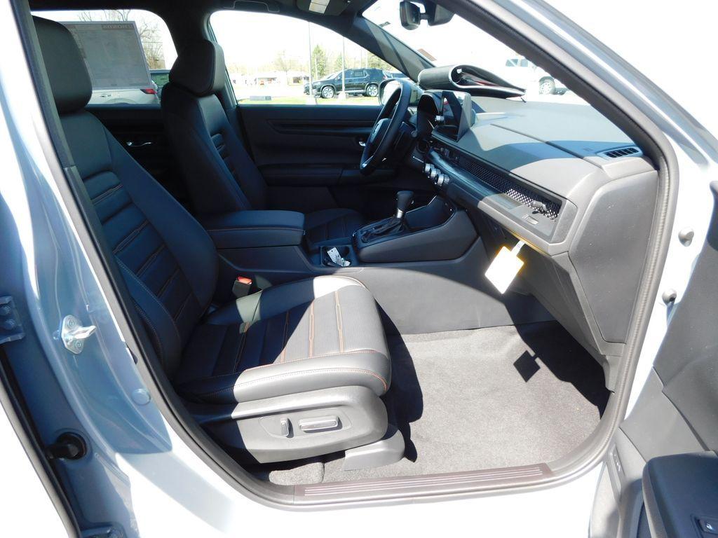 new 2026 Honda CR-V Hybrid car, priced at $40,914