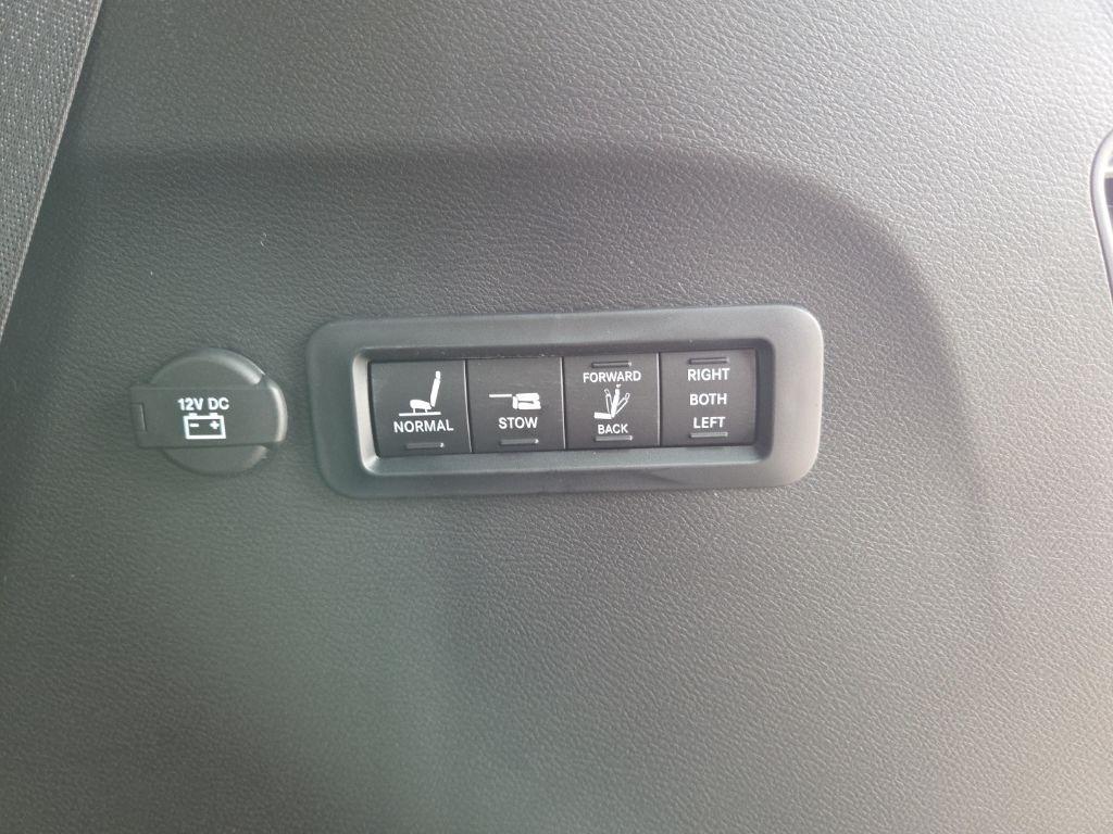 new 2026 Chrysler Pacifica car, priced at $50,998