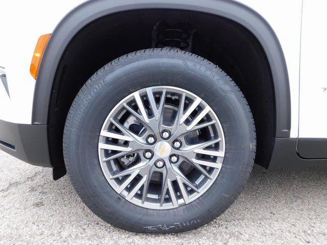 new 2026 Chevrolet Traverse car, priced at $43,920