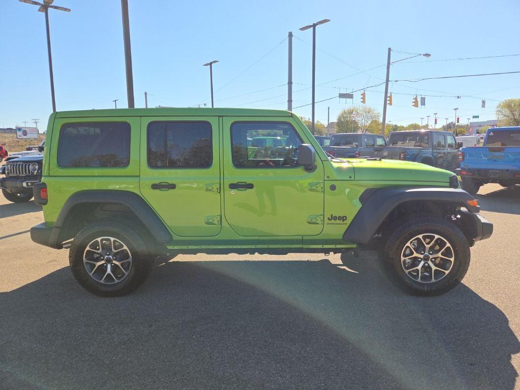 new 2026 Jeep Wrangler car, priced at $44,198