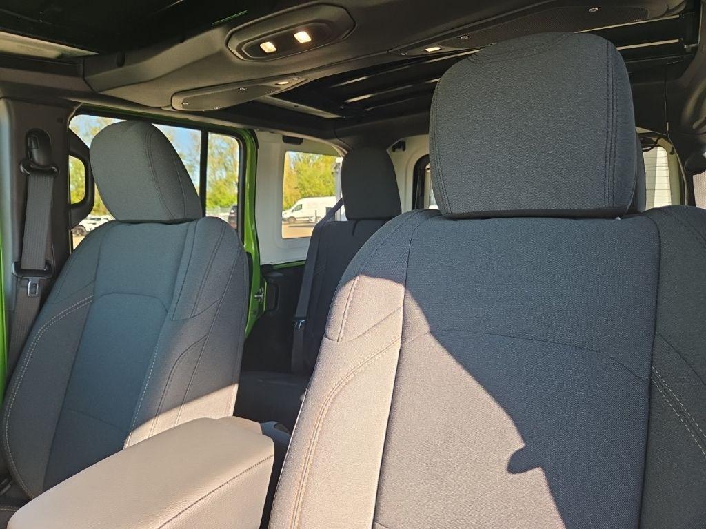 new 2026 Jeep Wrangler car, priced at $44,198