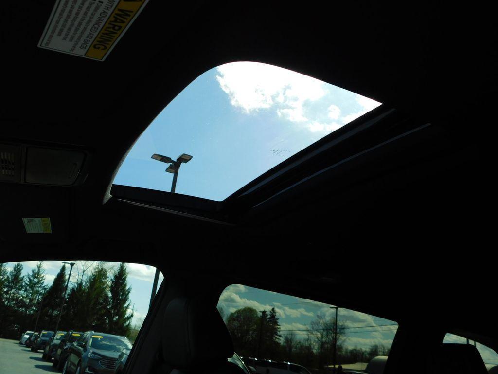 used 2025 Honda Odyssey car, priced at $37,700