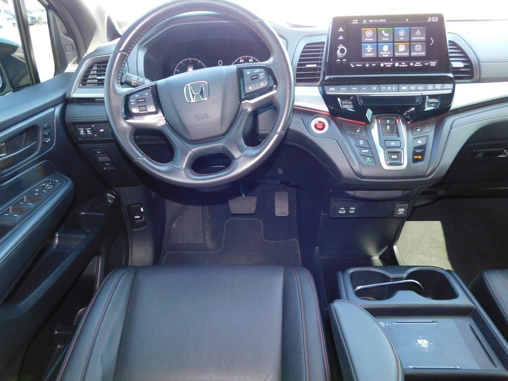 used 2025 Honda Odyssey car, priced at $37,700
