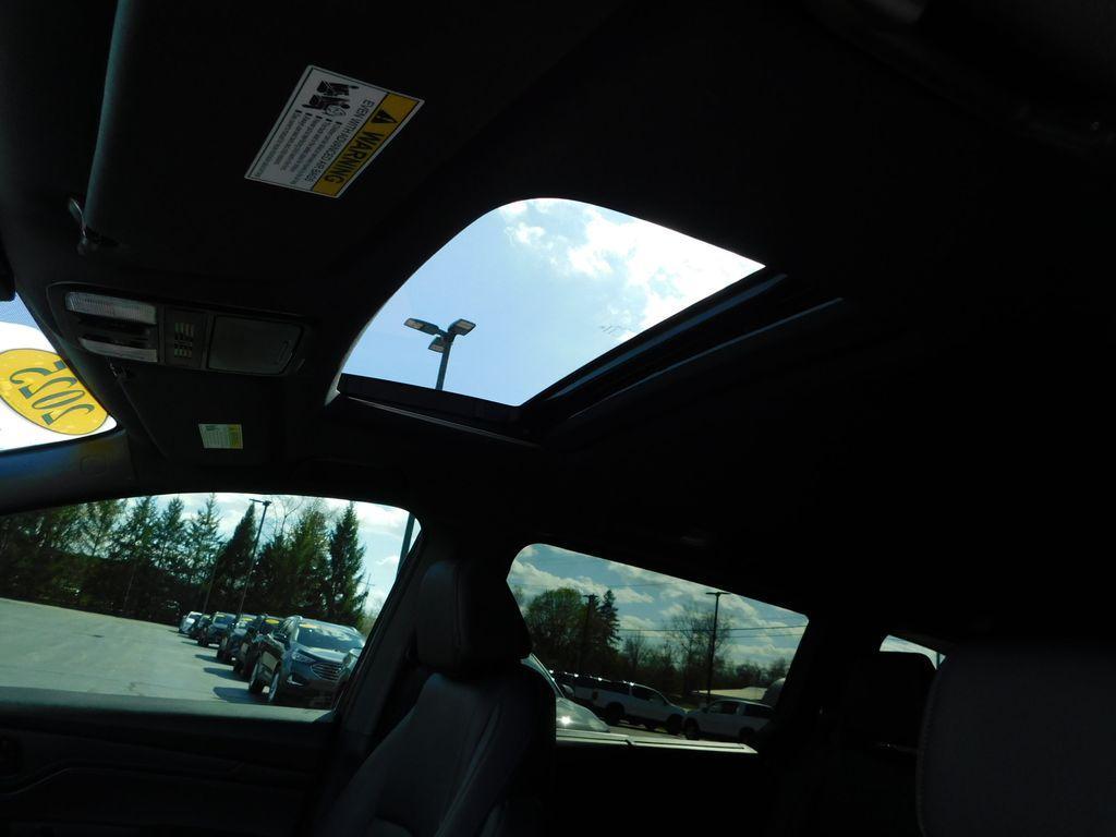 used 2025 Honda Odyssey car, priced at $37,700