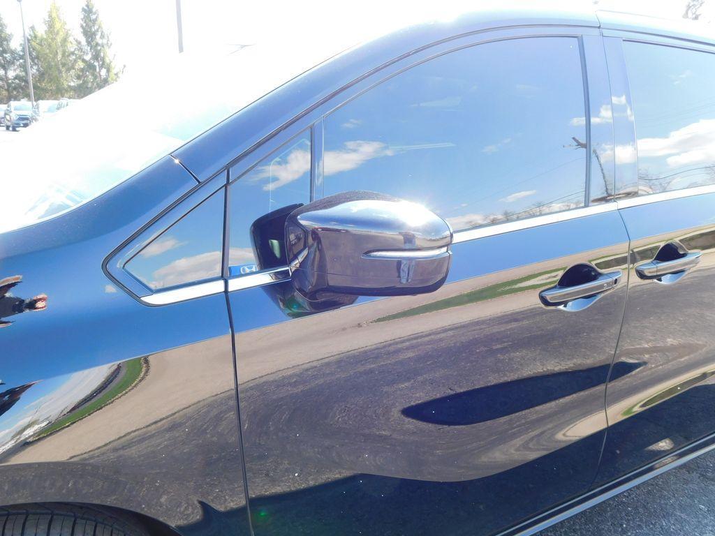 used 2025 Honda Odyssey car, priced at $37,700