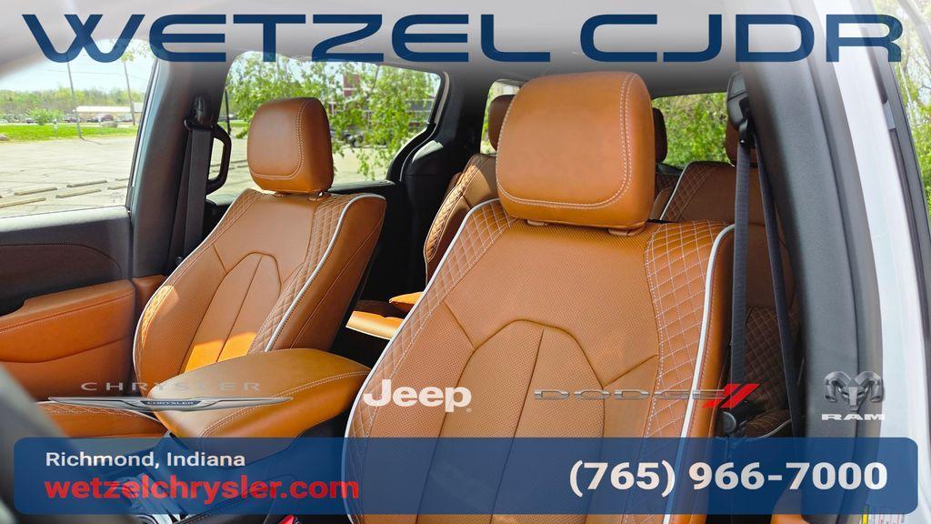 new 2026 Chrysler Pacifica car, priced at $57,098