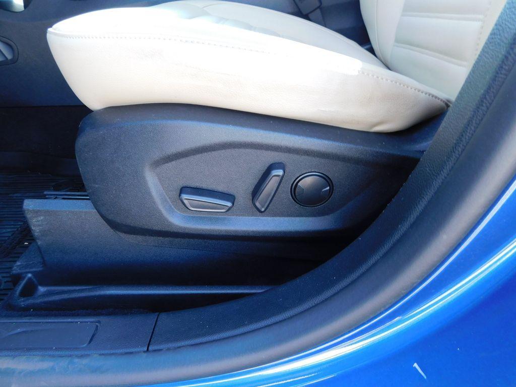 used 2023 Ford Edge car, priced at $28,974