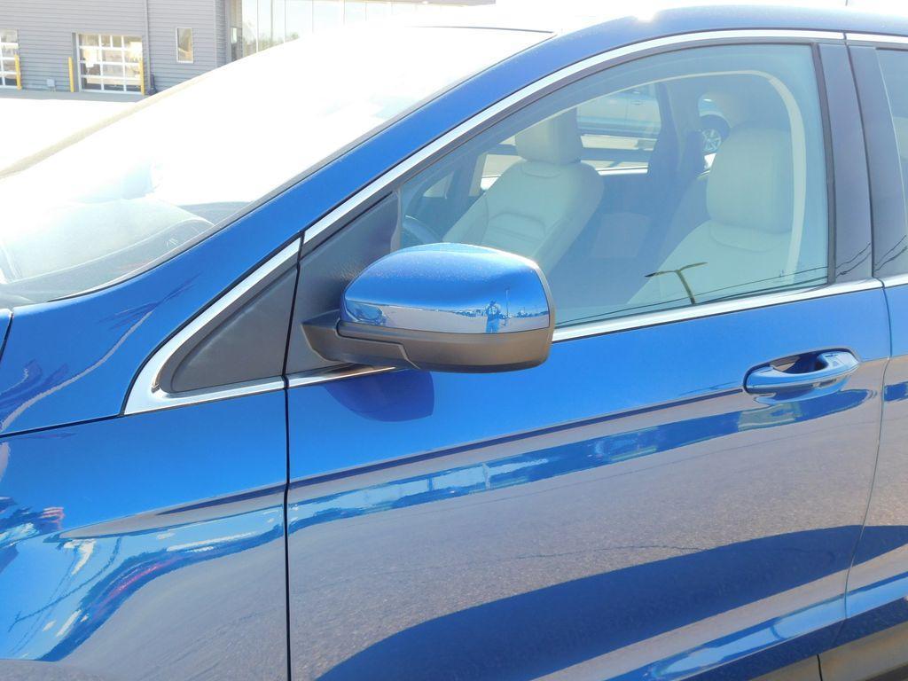 used 2023 Ford Edge car, priced at $28,974