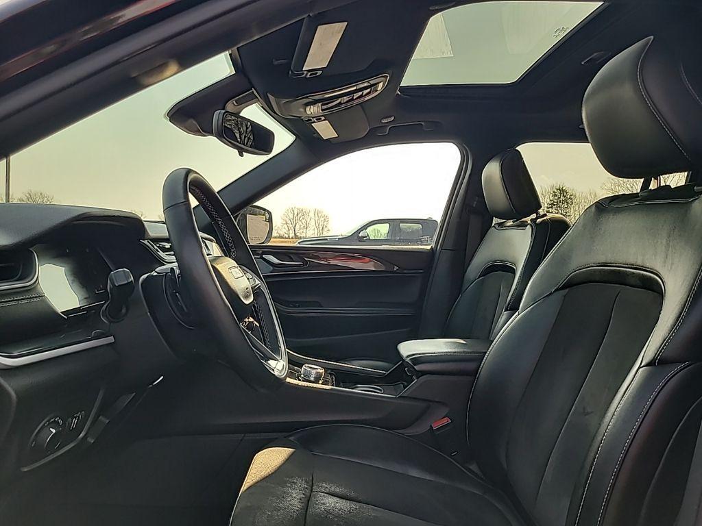 used 2023 Jeep Grand Cherokee car, priced at $26,718