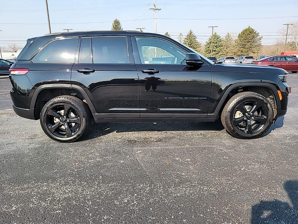 used 2023 Jeep Grand Cherokee car, priced at $26,718