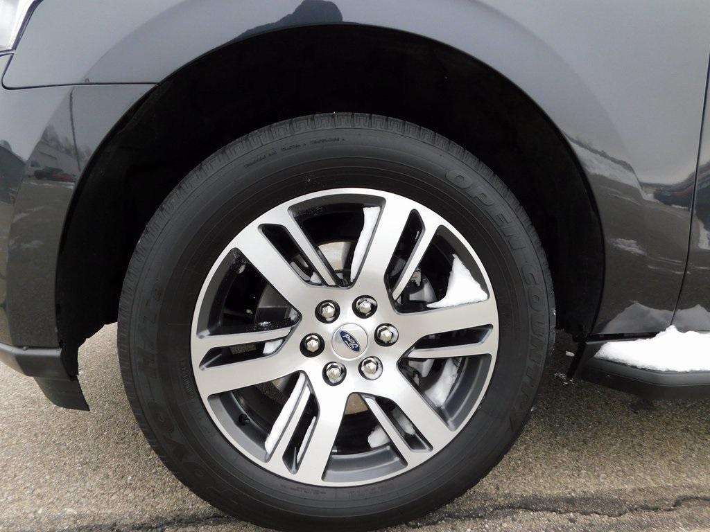 used 2024 Ford Expedition car, priced at $54,400