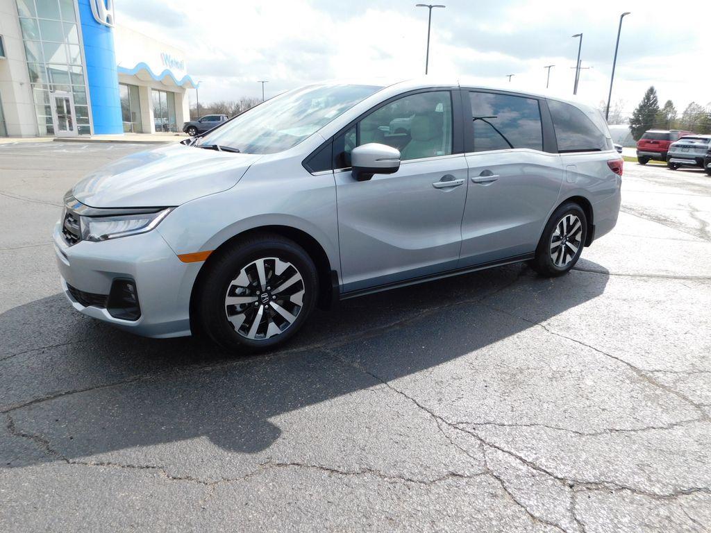 new 2026 Honda Odyssey car, priced at $42,636
