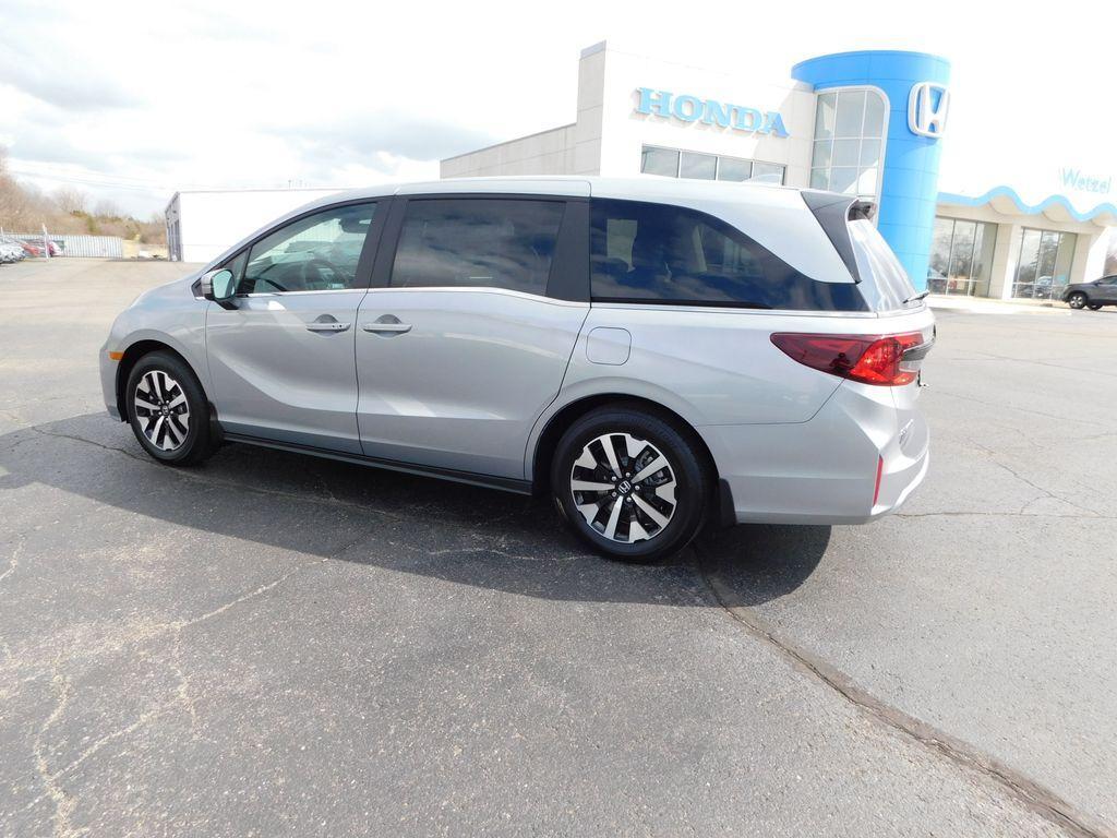 new 2026 Honda Odyssey car, priced at $42,636
