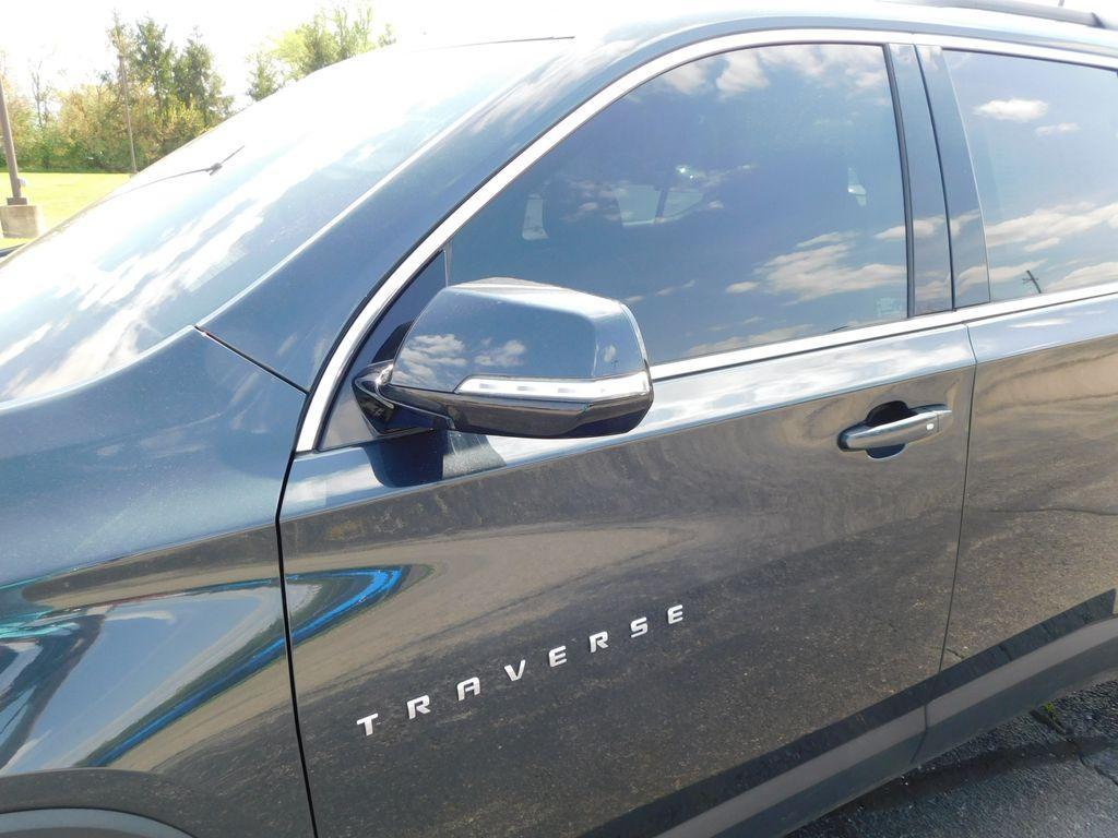 used 2019 Chevrolet Traverse car, priced at $17,999