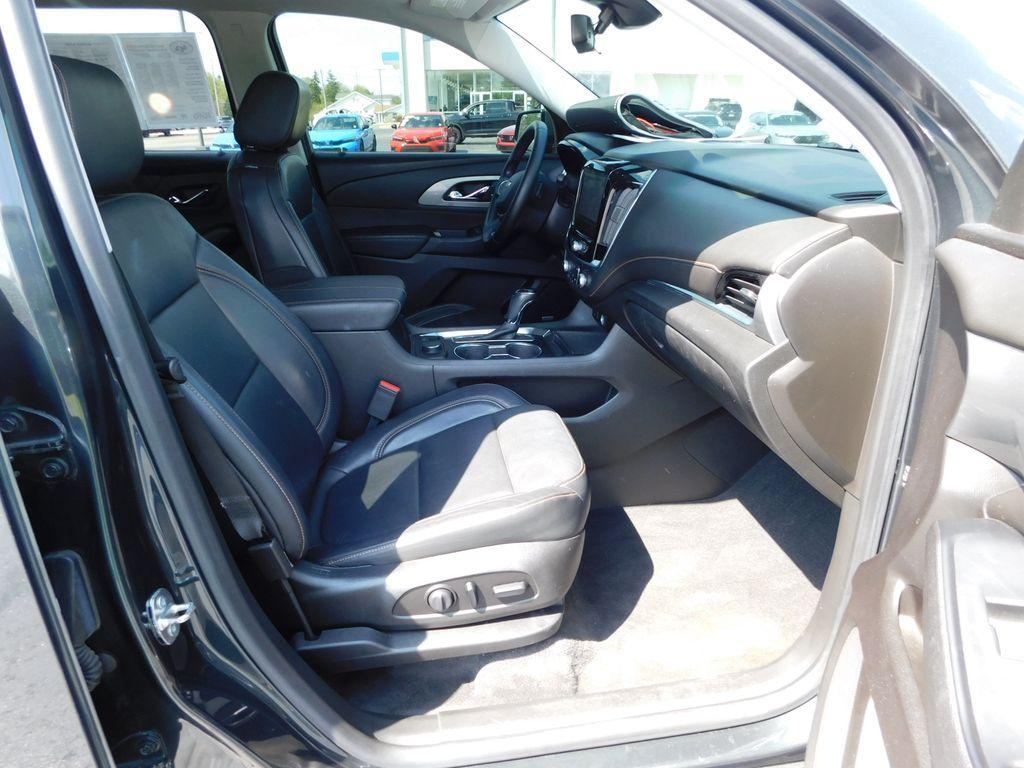 used 2019 Chevrolet Traverse car, priced at $17,999