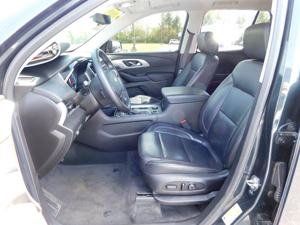 used 2019 Chevrolet Traverse car, priced at $17,999
