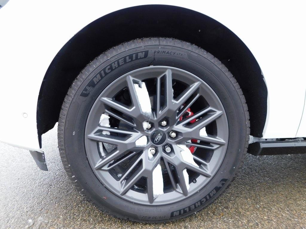 new 2025 Ford Expedition car, priced at $80,197