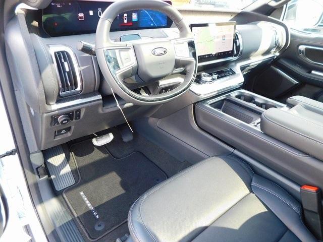 new 2025 Ford Expedition car, priced at $80,197