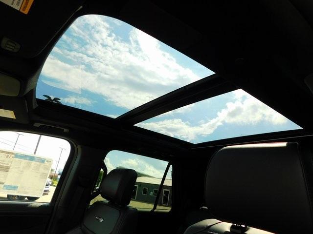 new 2025 Ford Expedition car, priced at $80,197