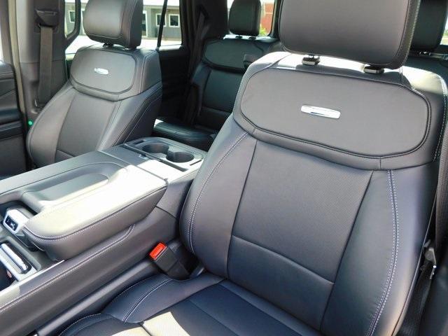 new 2025 Ford Expedition car, priced at $80,197