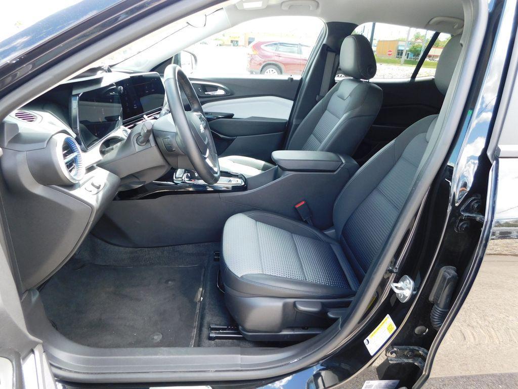 used 2025 Chevrolet Trax car, priced at $21,708