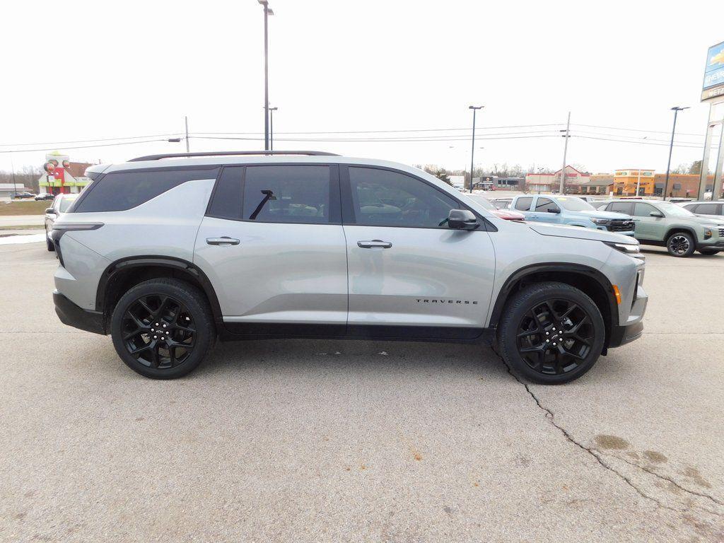new 2026 Chevrolet Traverse car, priced at $53,338