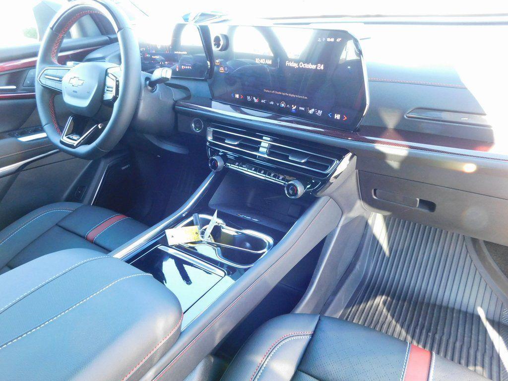 new 2026 Chevrolet Traverse car, priced at $53,338