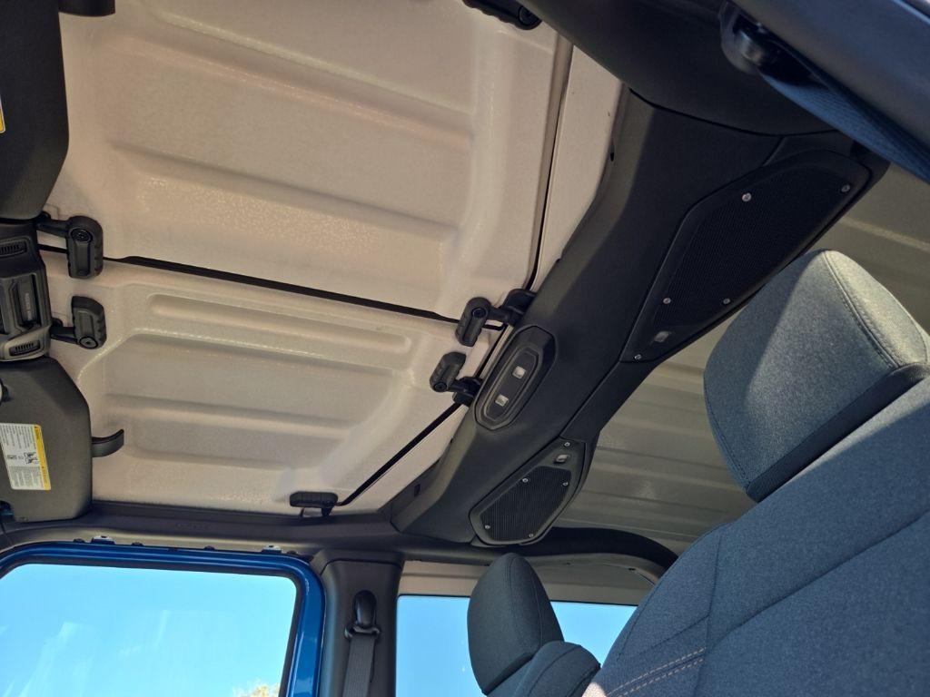 new 2026 Jeep Wrangler car, priced at $41,668