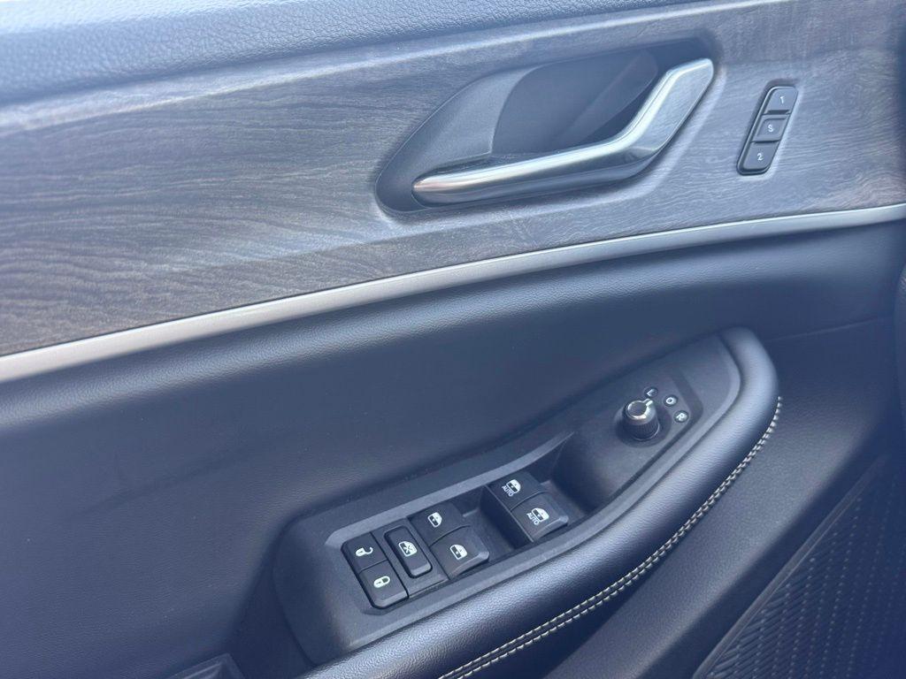 used 2023 Jeep Grand Cherokee L car, priced at $31,754