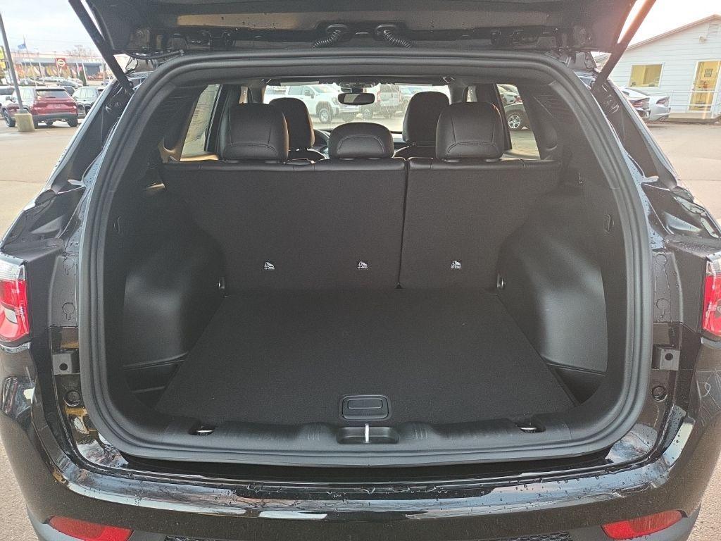 new 2026 Jeep Compass car, priced at $31,048