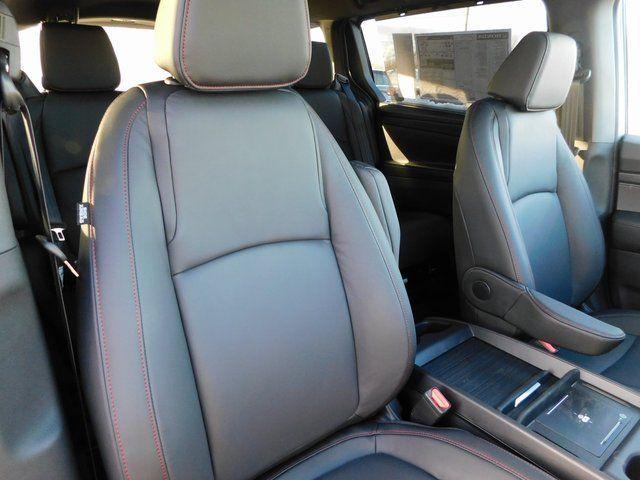 new 2026 Honda Odyssey car, priced at $44,095