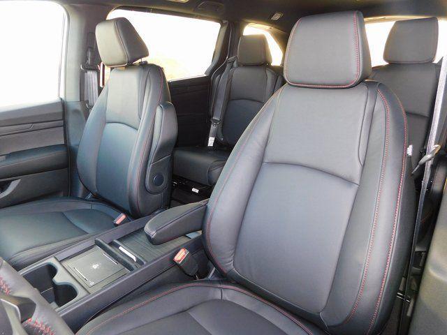 new 2026 Honda Odyssey car, priced at $44,095
