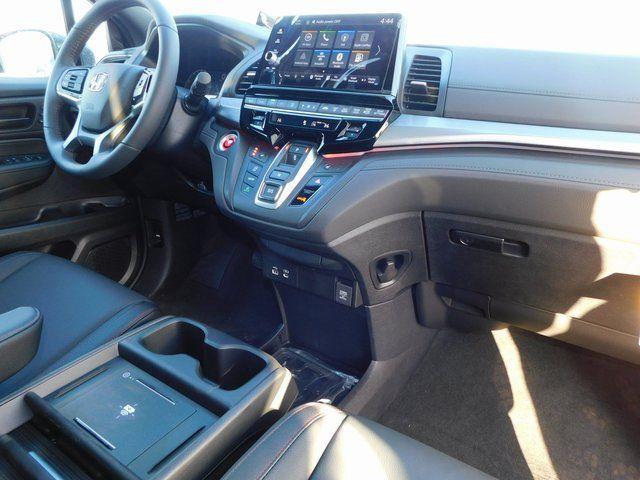 new 2026 Honda Odyssey car, priced at $44,095