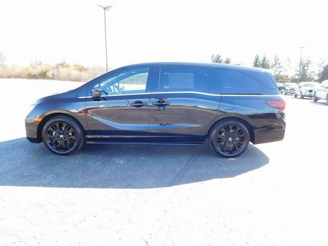 used 2025 Honda Odyssey car, priced at $38,000