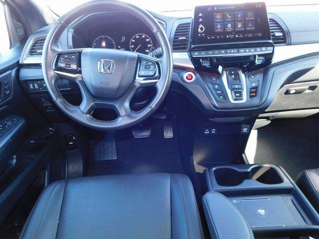 used 2025 Honda Odyssey car, priced at $38,000