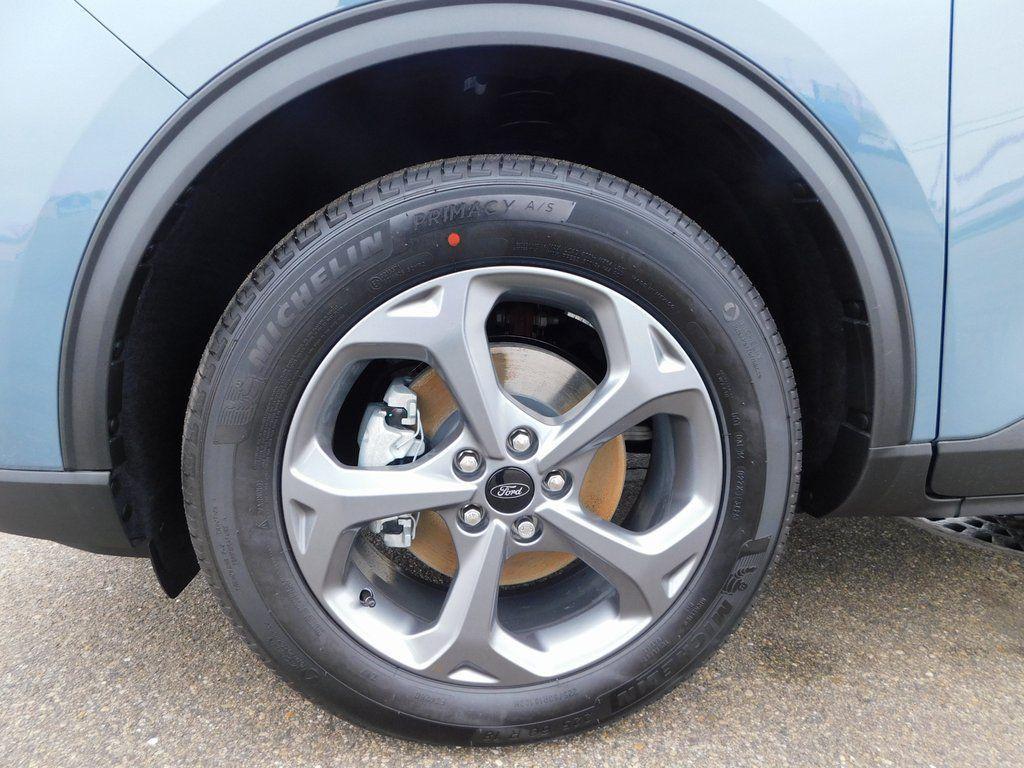 new 2026 Ford Escape car, priced at $29,398