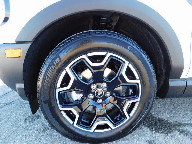 new 2025 Ford Bronco Sport car, priced at $30,198