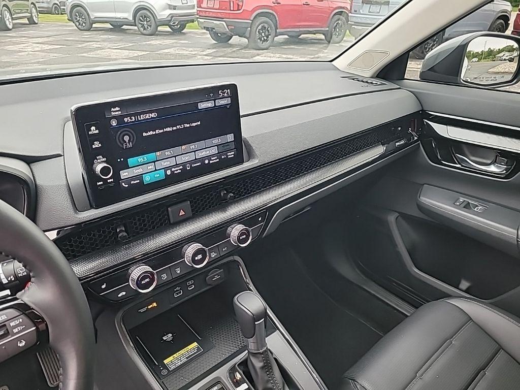 used 2025 Honda CR-V car, priced at $34,999