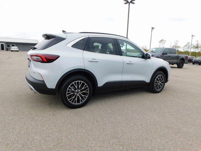 new 2026 Ford Escape car, priced at $26,498
