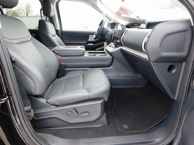 new 2026 Ford Expedition car, priced at $70,298