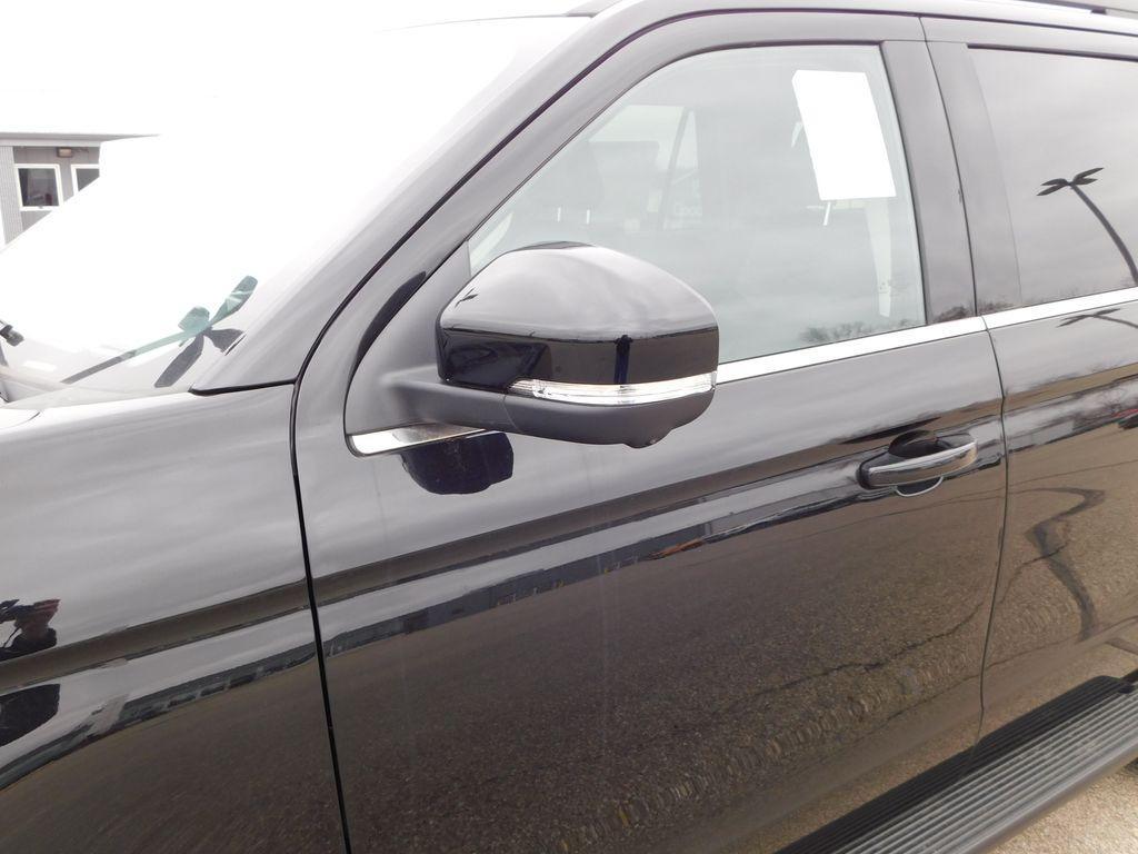 new 2026 Ford Expedition car, priced at $70,298