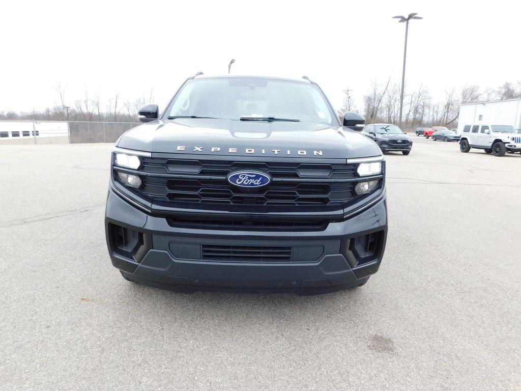 new 2026 Ford Expedition car, priced at $70,298